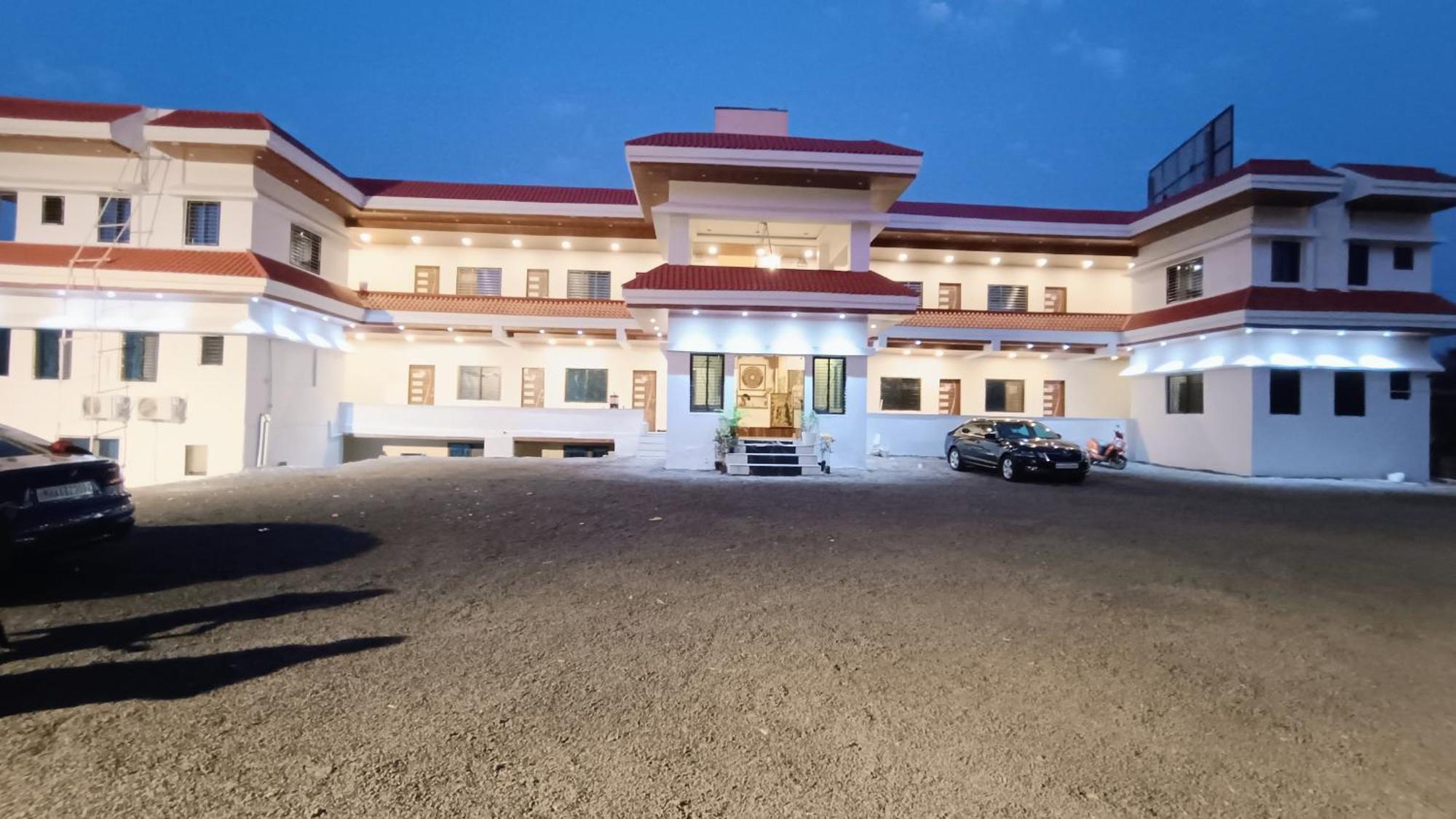 Abhayanand Agro Tourism Villa Ellora Buitenkant foto